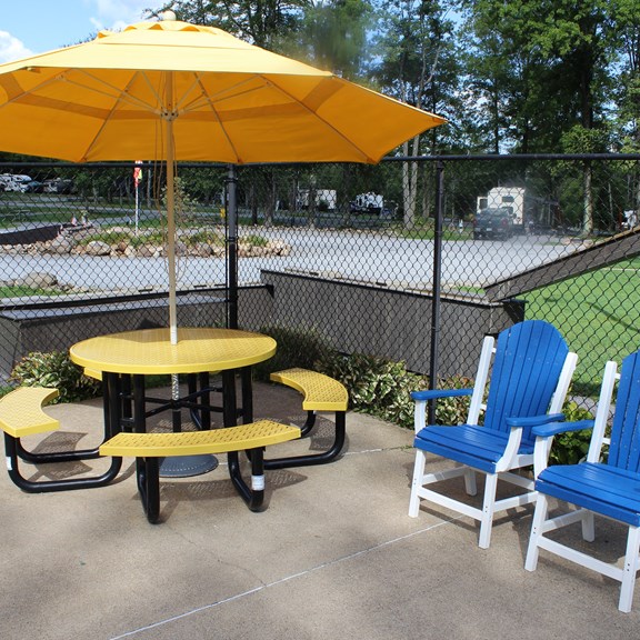 Plan a trip to Wolfhurst, Ohio