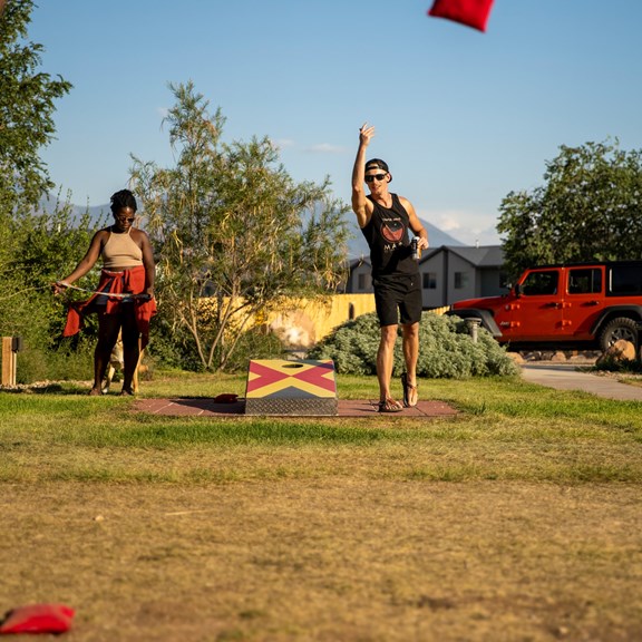 Plan a trip to Palisade, Colorado