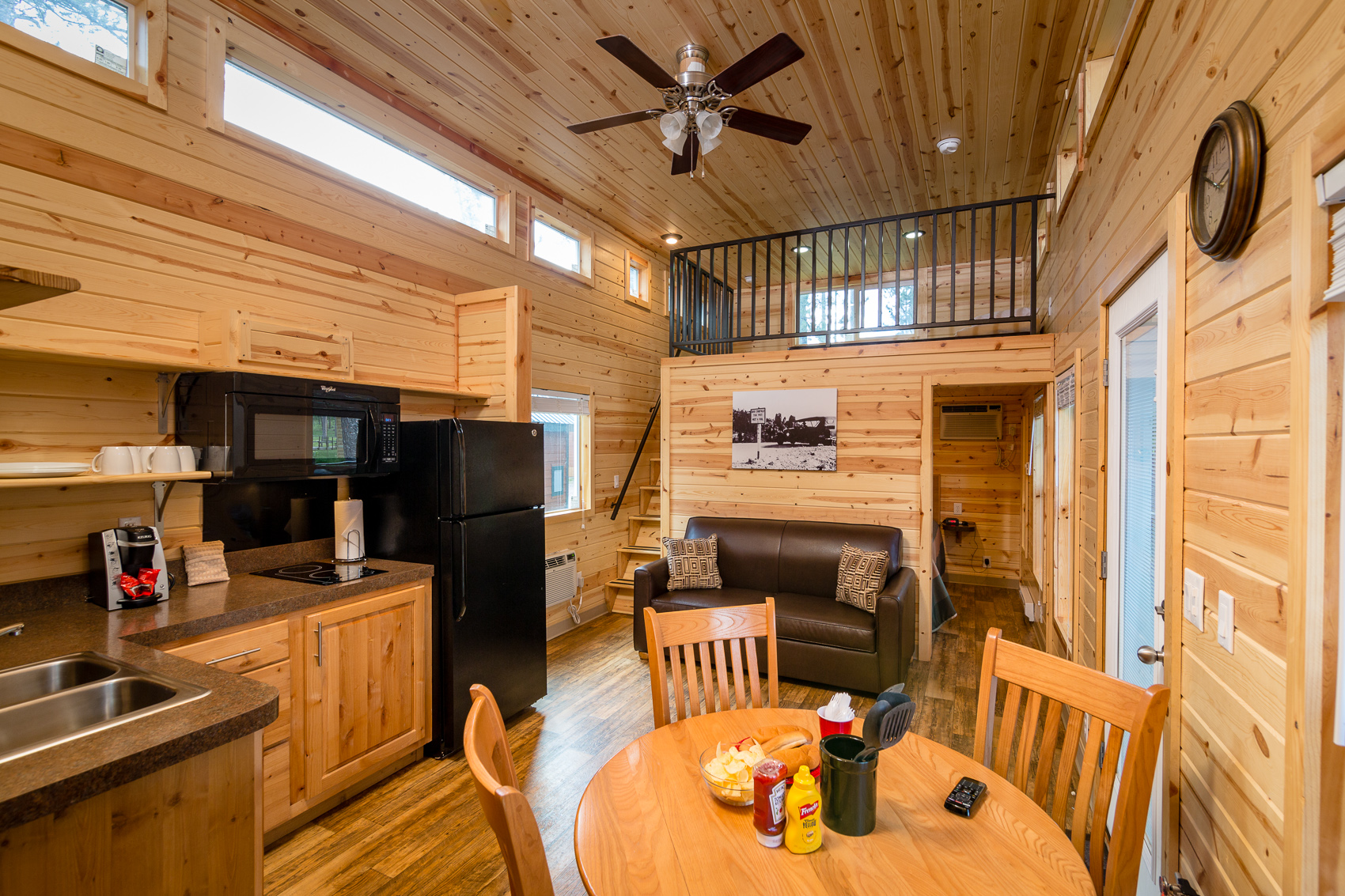 Deluxe Cabin w/ loft interior