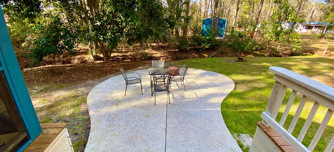 Deluxe Hill Side Entry Back Patio