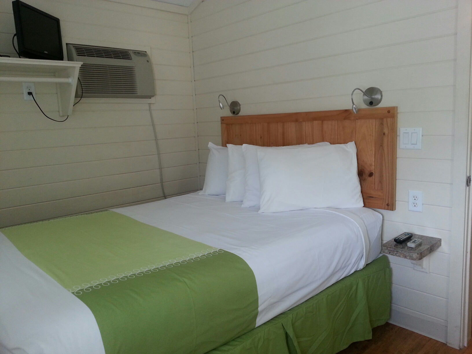 Deluxe Cabin 41'