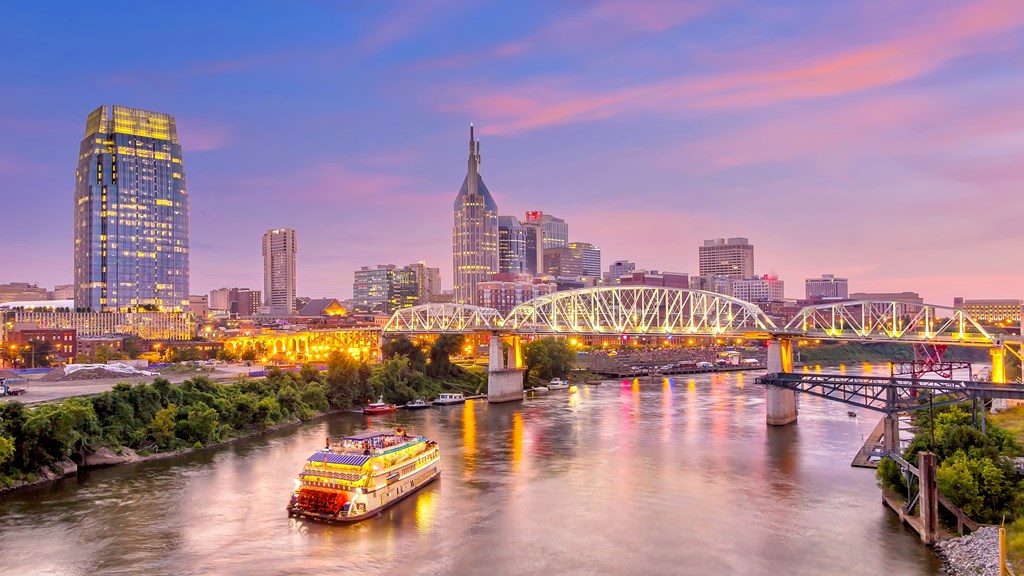 Top 10 Reasons to Visit Nashville this Summer