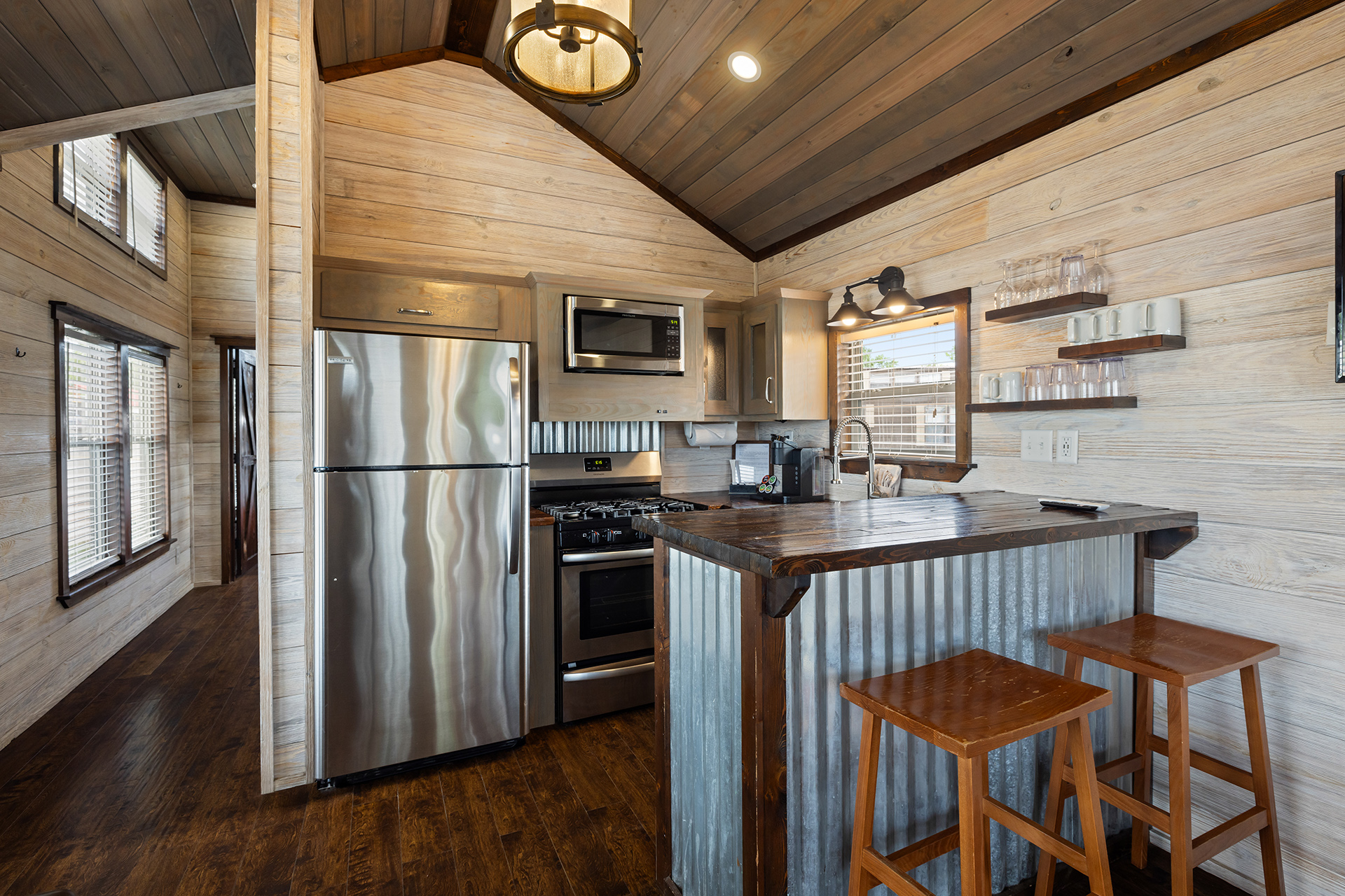 U37 - Deluxe Cabin, 1 Room with Triple Bunk and KOA Paw Pen? (Full Bath with Shower) - Sleeps 7