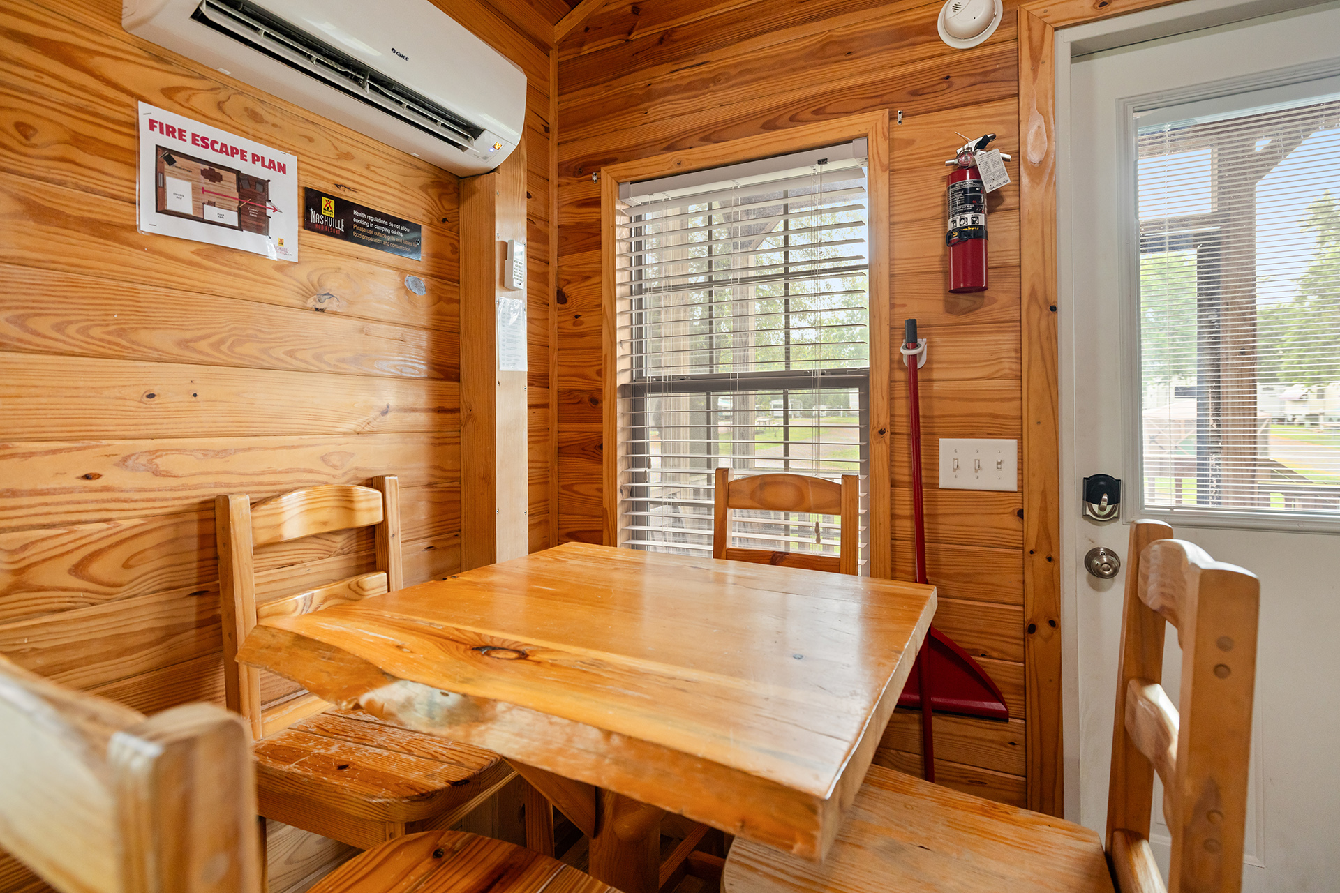 Y03 - Camping Cabin, 1 Room (No Bathroom) - Sleeps 4