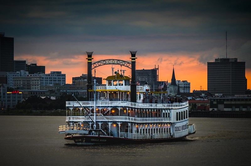 Valentine's Day Cruise Aboard the Creole Queen Paddlewheeler Event at