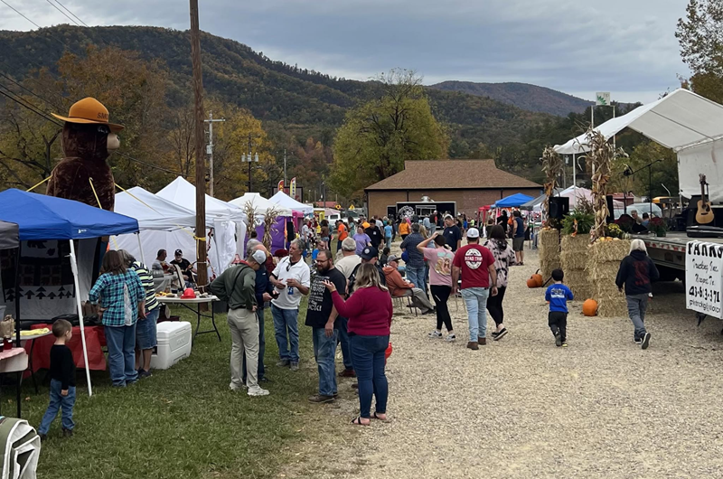 4th Annual Grassy Fork / Hartford Fall Festival Photo