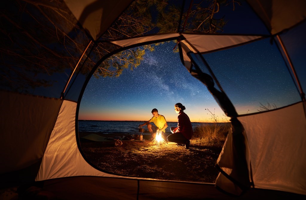 7 Tips For Setting Up Camp In The Dark
