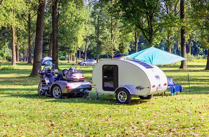 A Guide to Motorcycle Campers & Pull-Behind Trailers