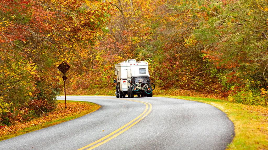 Top Leaf Peeping Destinations Near Niagara Falls, NY