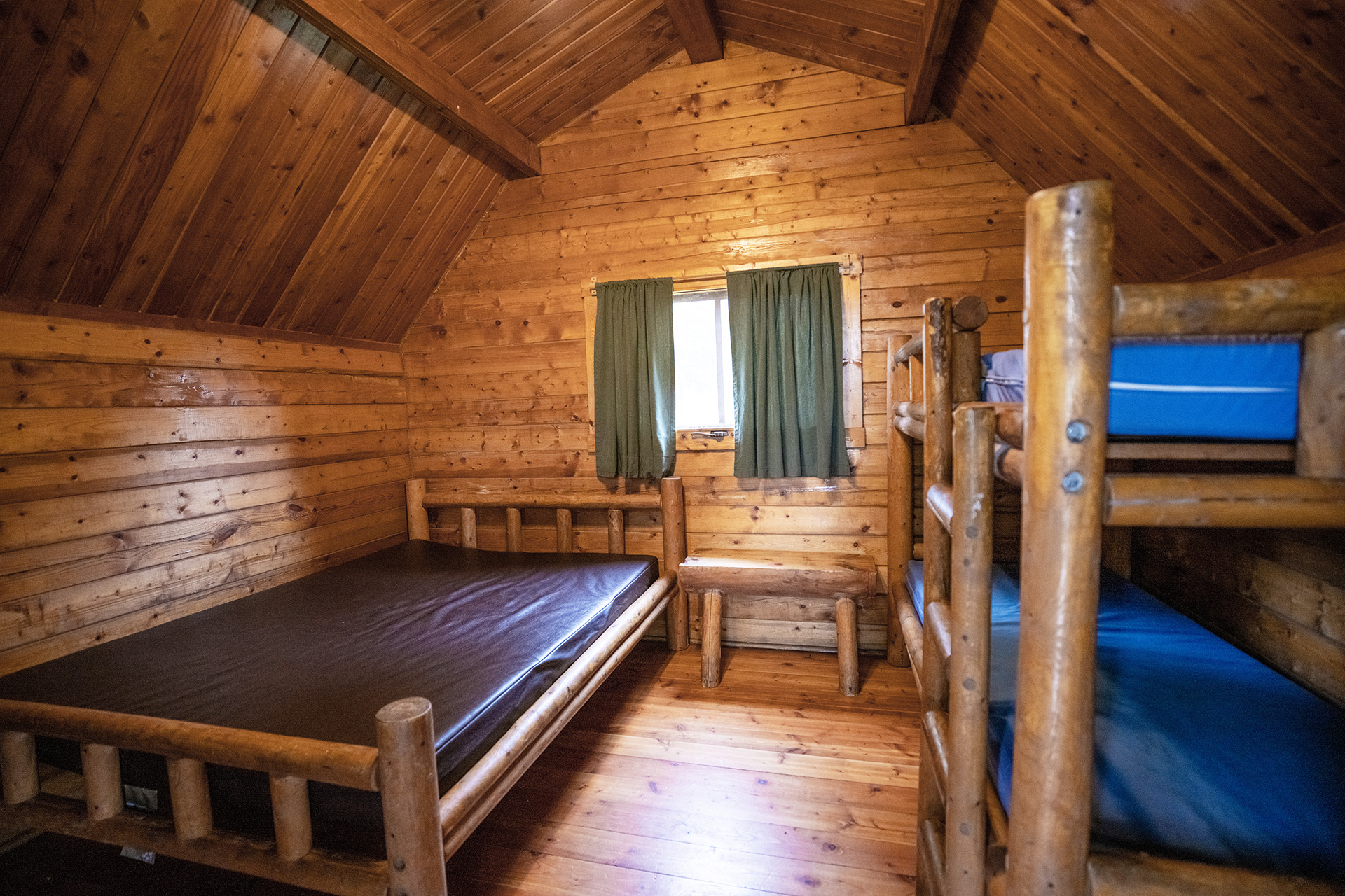 B01 - Camping Cabin, 1 Room (No Bathroom) Climate Controlled - Sleeps 4