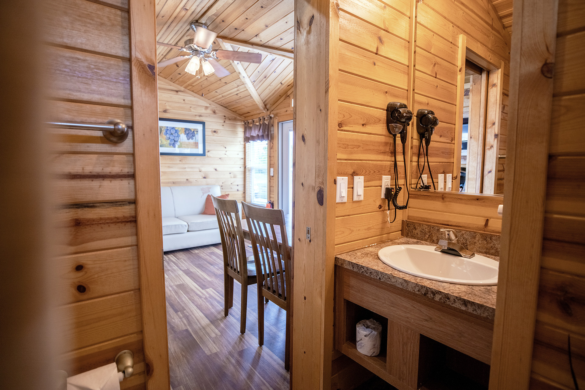 C47 - Deluxe Cabin, 2 Room Near Rec & Pool (Full Bath with Tub & Shower) - Sleeps 6