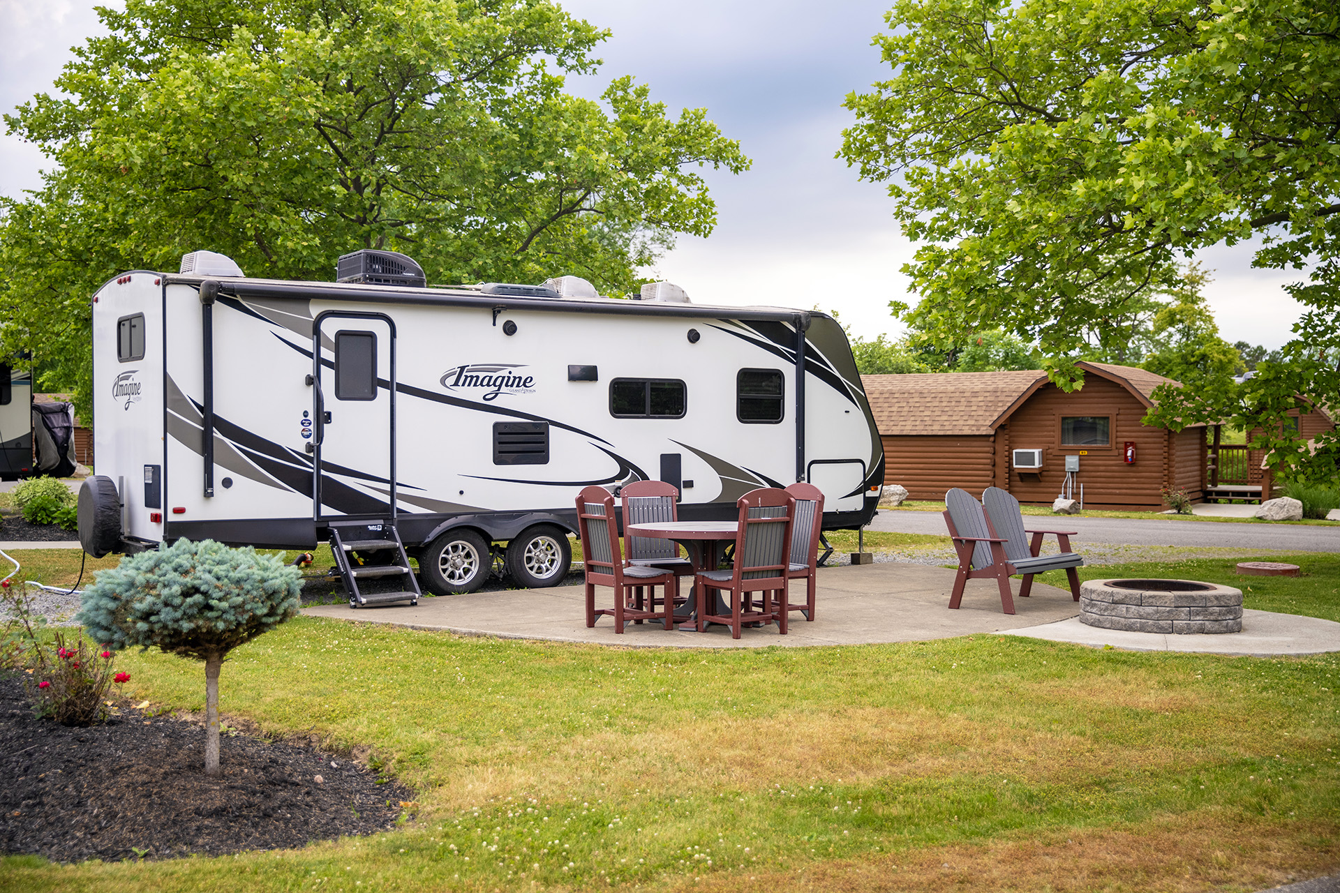 RV - A46, Pull-Thru 50/30 AMPS FHU KOA Patio®