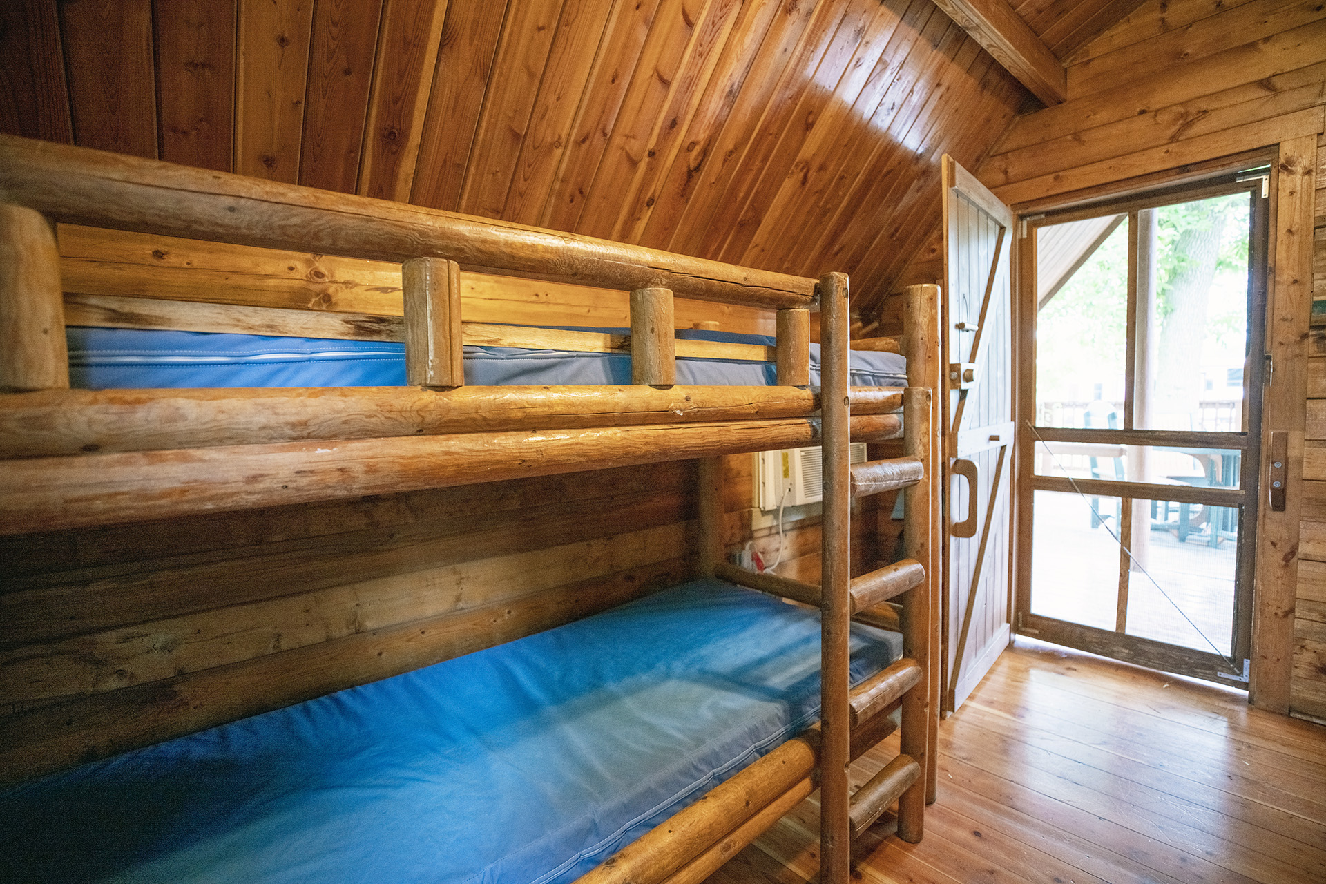 B01 - Camping Cabin, 1 Room (No Bathroom) Climate Controlled - Sleeps 4
