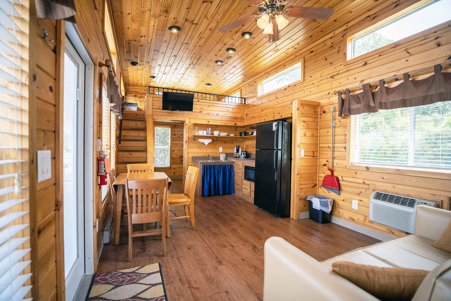 C43 - Deluxe Cabin, 1 Room with Loft, Accessible (Full Bath with Shower) - Sleeps 6