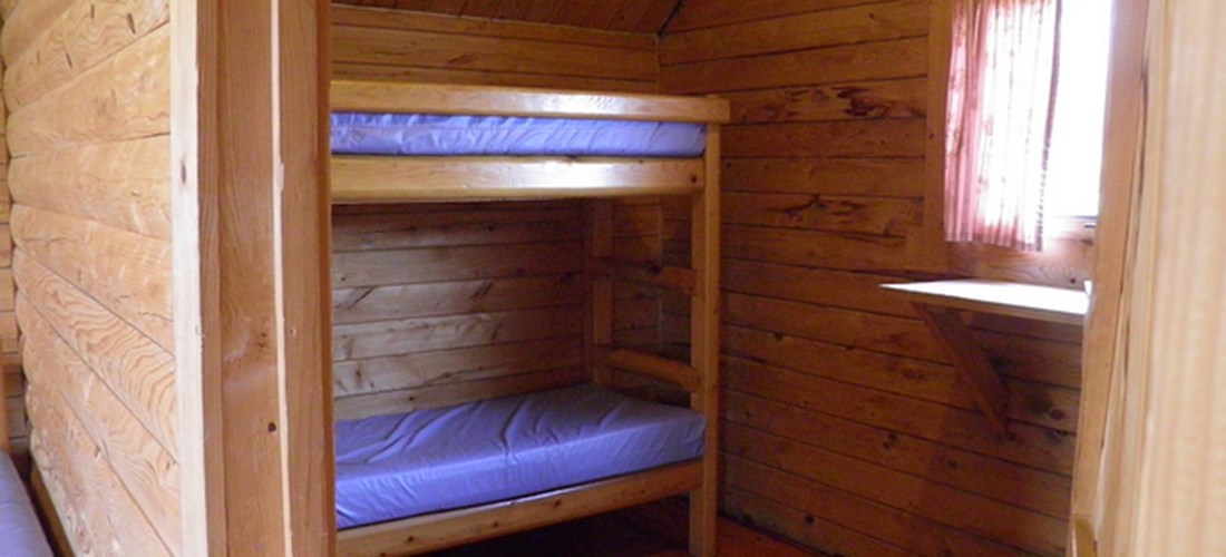 2 room cabin on pond bunk room