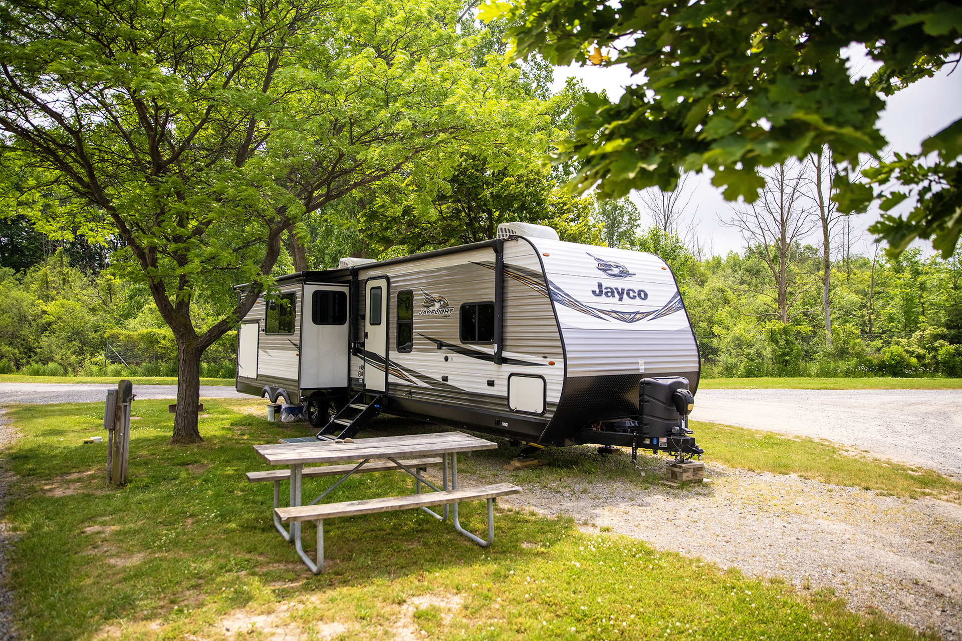 RV - D01, Pull-Thru 50/30 AMPS FHU, Value