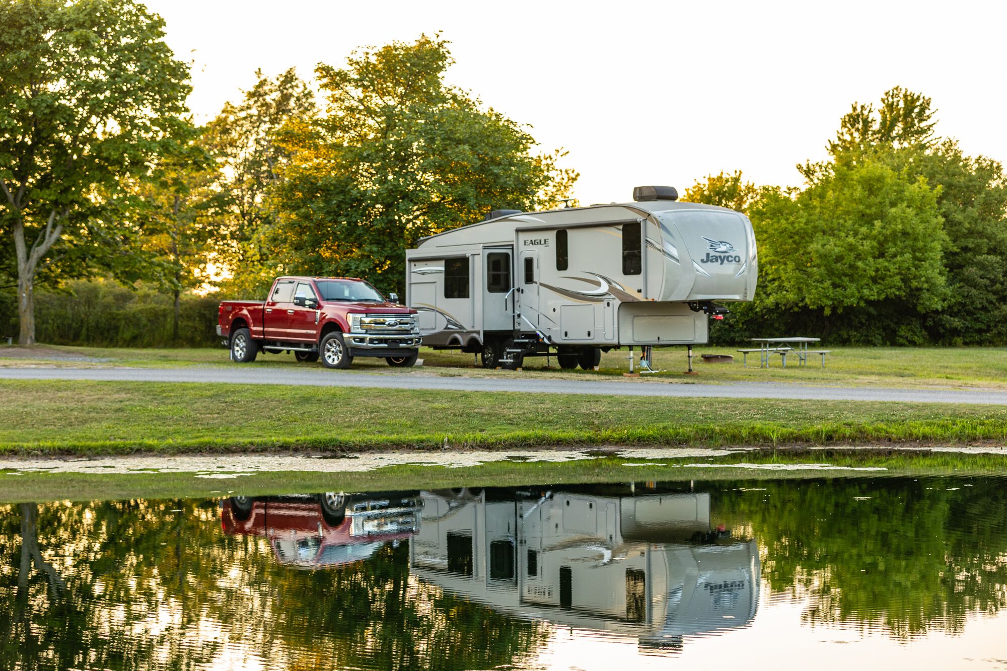 Back-in near pond