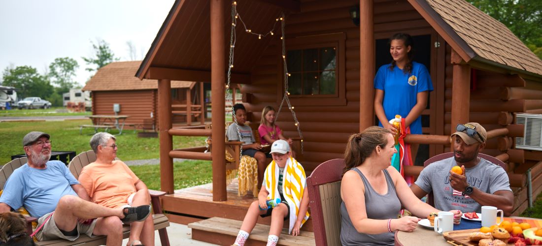 Camping Cabin (No Bathroom), KOA Patio ® Climate Controlled Pictures