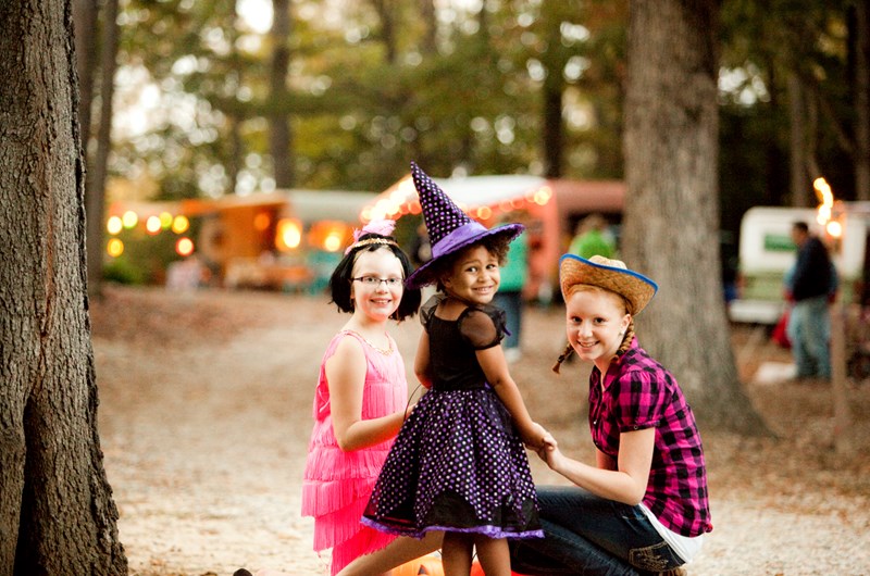 AUGUST 31 - SEPTEMBER 1 | Halloween Hootenanny | LABOUR DAY Photo