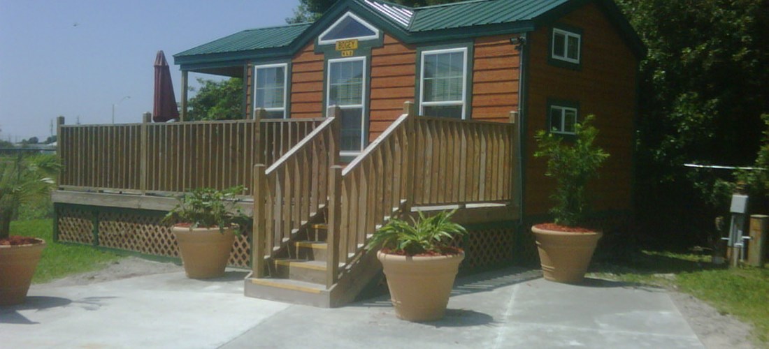 KL2 is Pet Friendly with a Large Deck