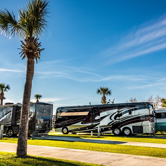 Plan a trip to Golden Glades, Florida