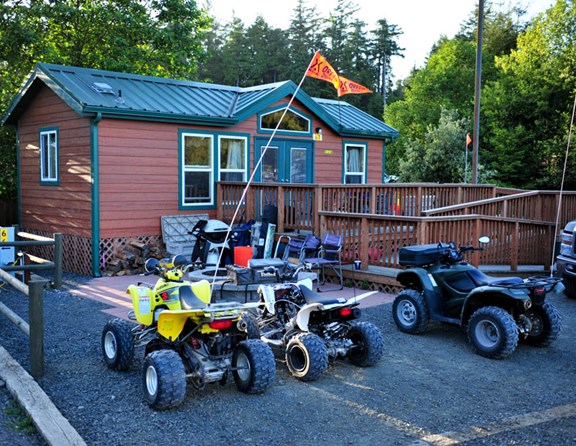 Our handicap accessible lodge sleeps 4 in style.