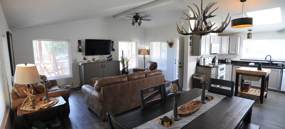 Grand House - Living Room/Kitchen/Dining