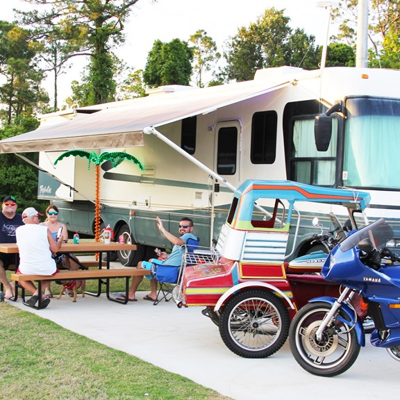 Plan a trip to Level Plains, Alabama
