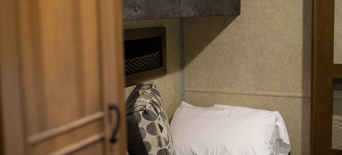Open Range Inside Bunk Room
Sleeps 5