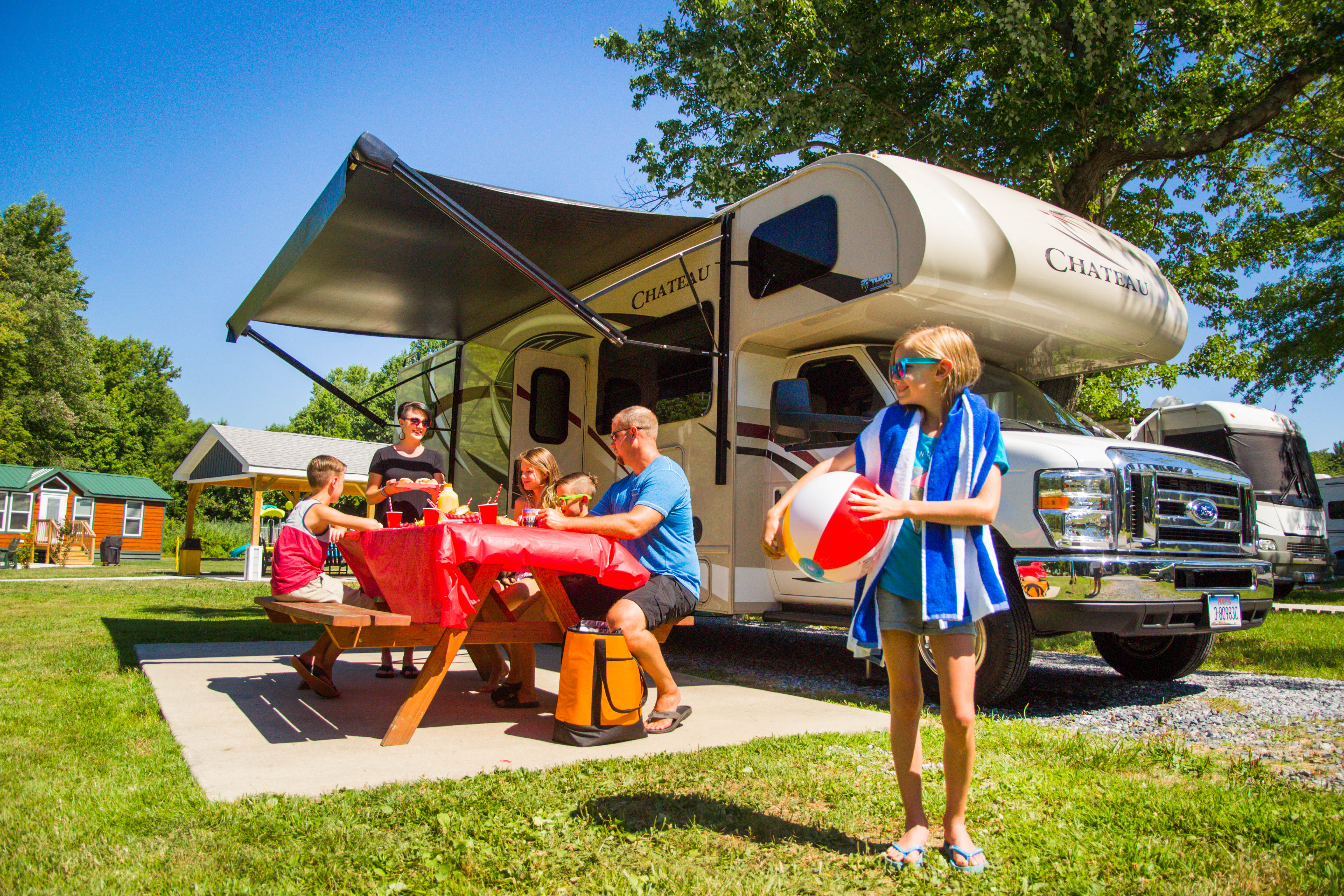 RV sites close to the activity park