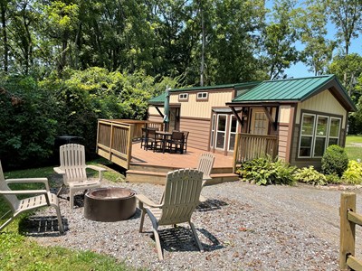 Deluxe Cabin Sept special pricing Sun.  thro Thur.