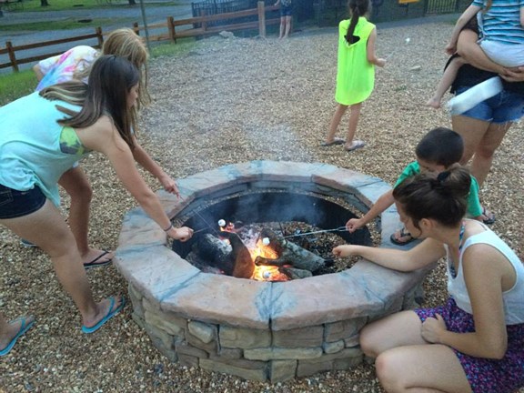 Group Campfires & S'mores