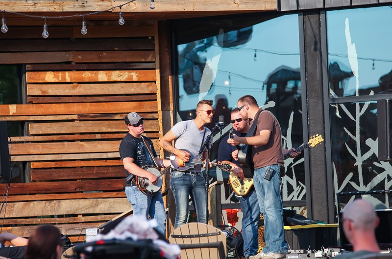 Dollywood's BBQ and Bluegrass Festival Event at the Pigeon