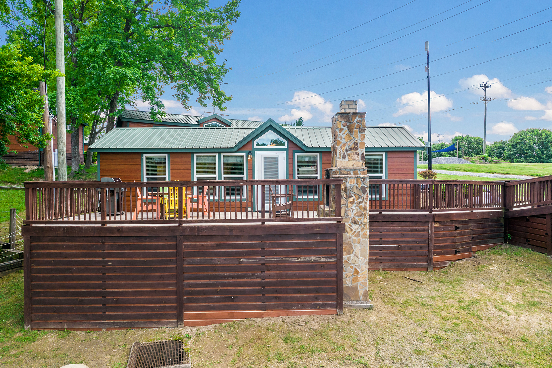 DC7_Deluxe Cabin, 2RM with Patio Near Rec Area (Full Bath & Half Bath) – Sleeps 6