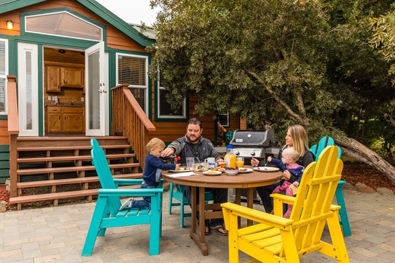 Plan a trip to Mills River, North Carolina