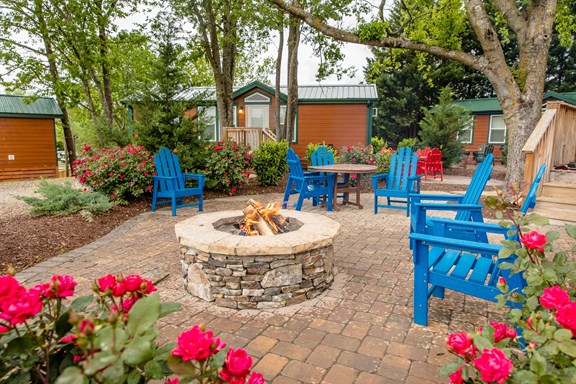 Plan a trip to Toccoa, Georgia