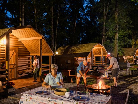 Free bundle of firewood with 3 night cabin stay Photo