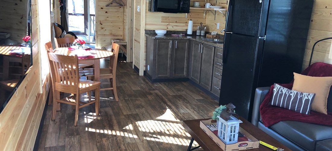 Frampton Lodge ~ Honeymoon cabin
