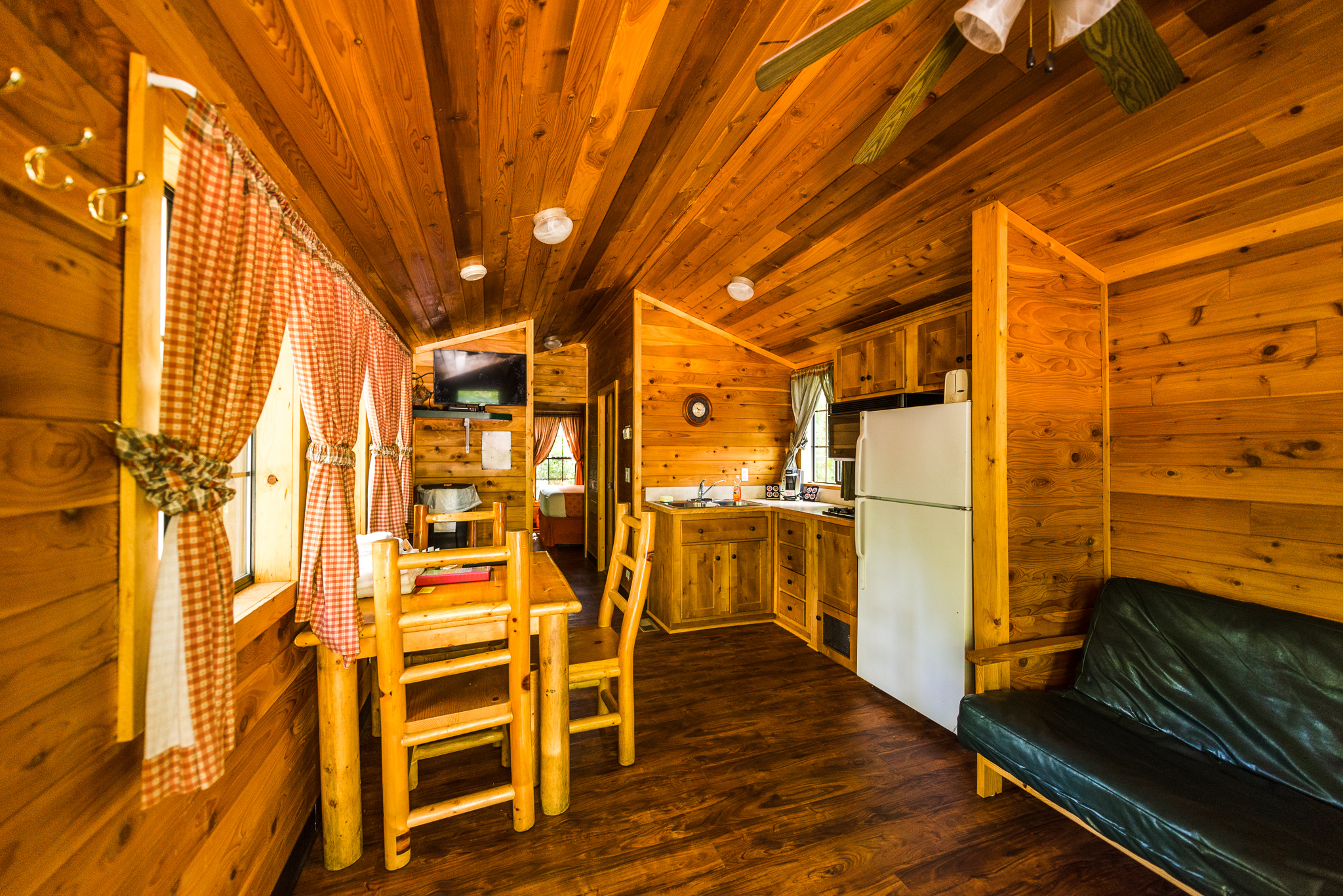 Deluxe Cabin (Full Bath with Shower) Pictures Port Huron KOA Resort