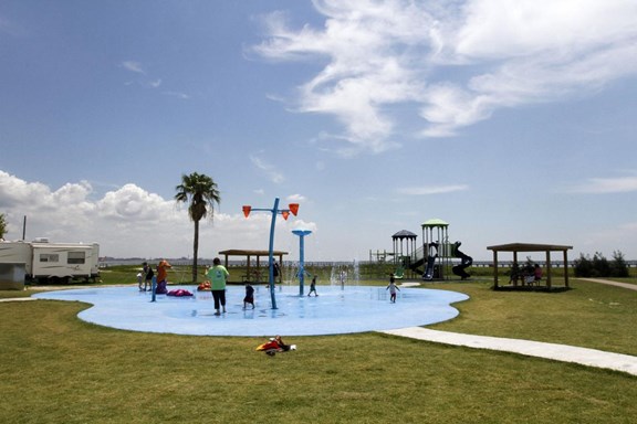 Splashpad At Lighthouse Beach