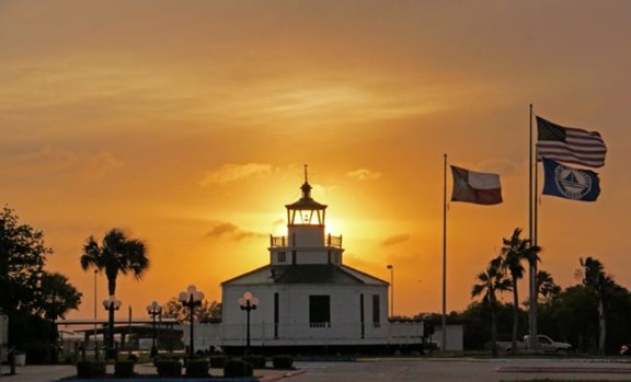 Halfmoon Reef Lighthouse