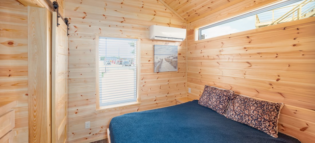 Cabin K2 bedroom