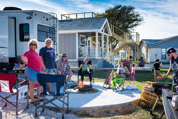 Plan a trip to Sinton, Texas