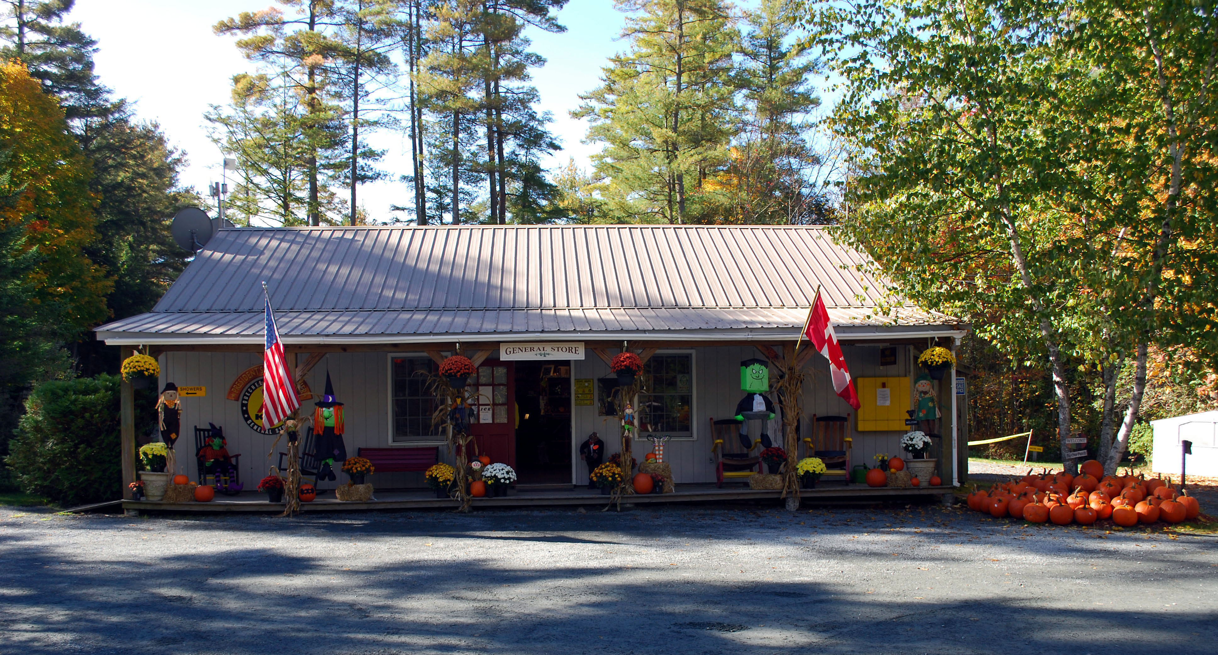 Quechee / Pine Valley KOA Holiday RV Campground in White River