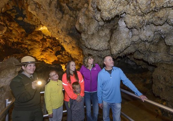 Jewel Cave National Monument