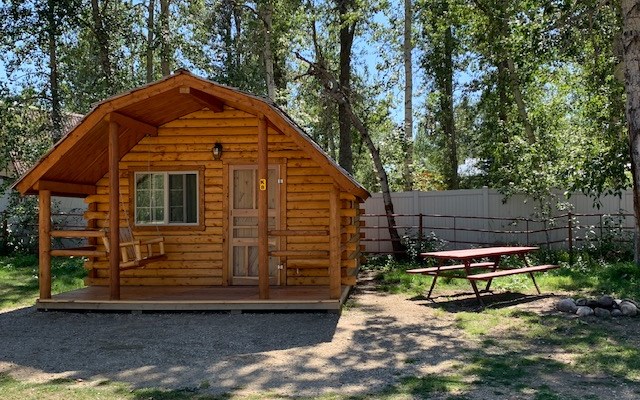 2 room rustic camping cabin