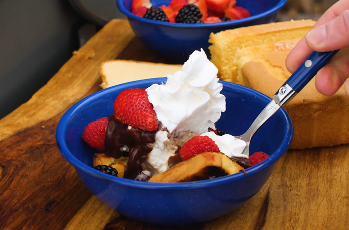 GRILLED POUND CAKE SUNDAES | CAMPING RECIPES