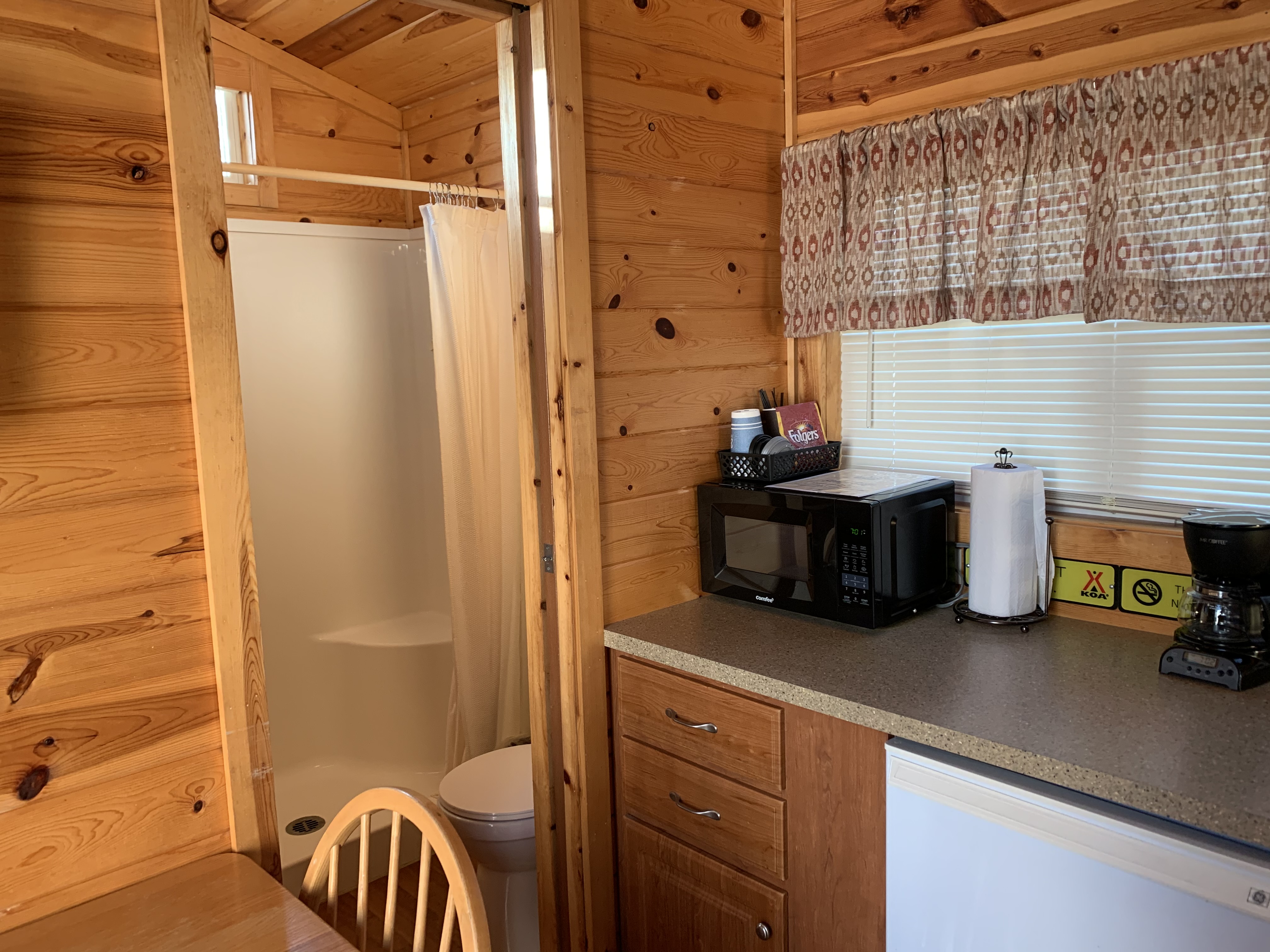 Lodge 11 Full bathroom