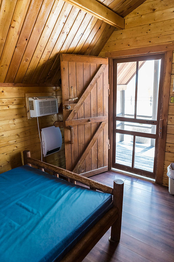 1 room camping cabins