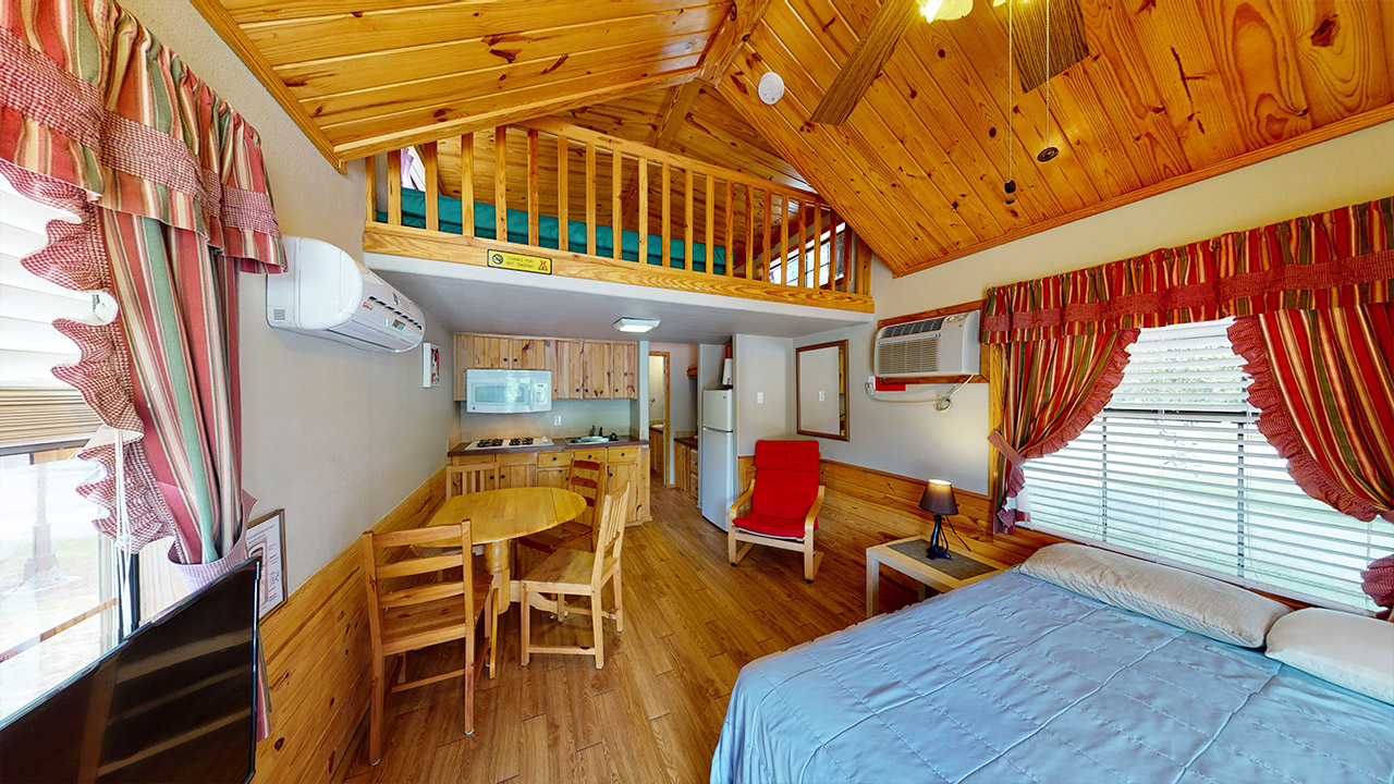 Rusk, Texas Lodging Rusk KOA Holiday